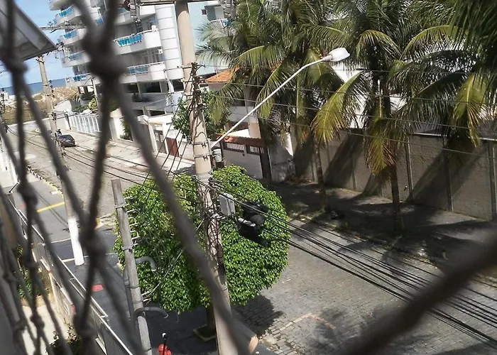 50 M Da Praia Do Forte Cabo Frio Rj, 2 Quartos Sendo Que 1 Com Ar Condicionado ,Cozinha ,2 Banheiros, Garagem Wi Fi